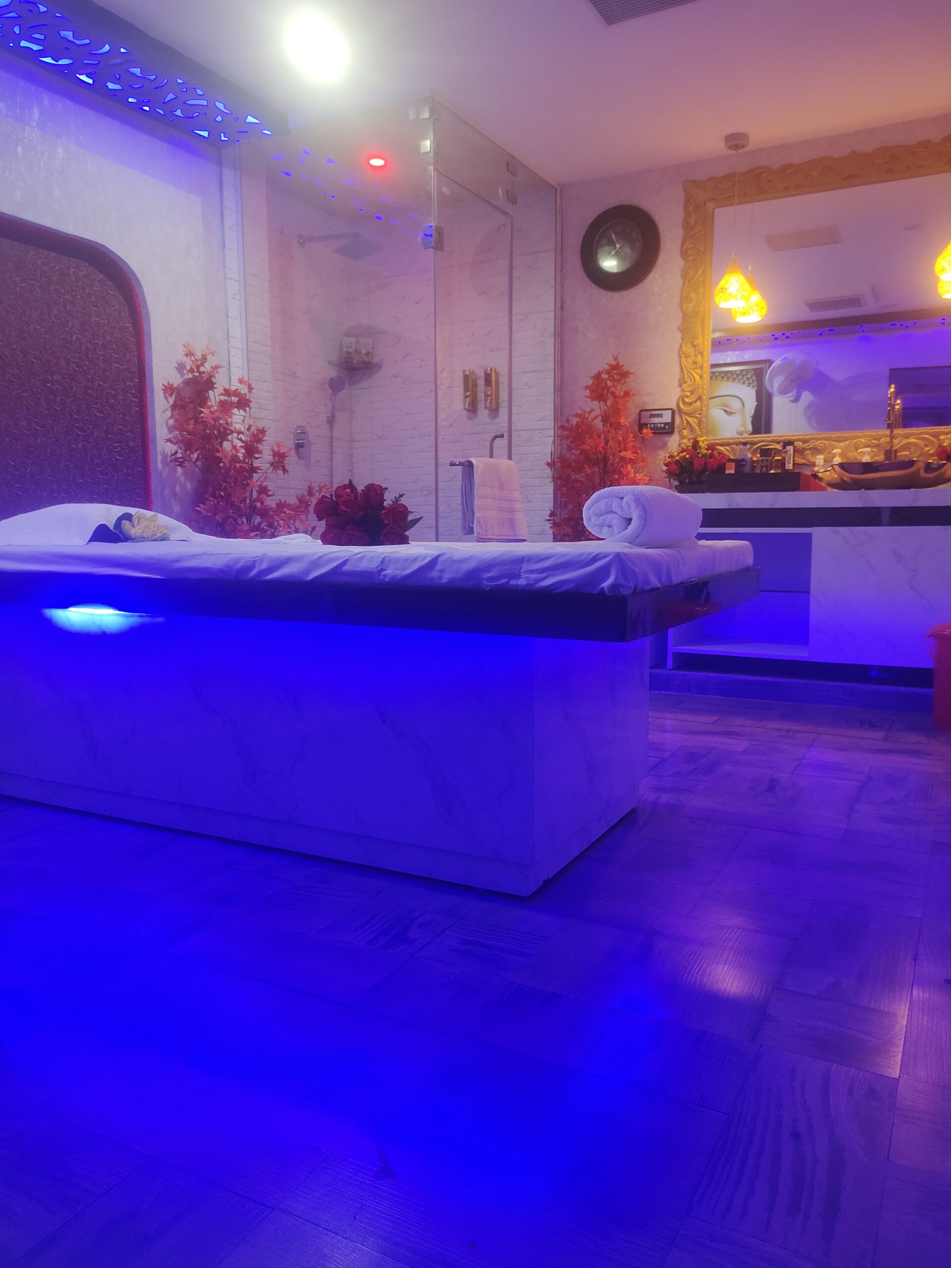 best deep tissue massage spa in greater kailash 2 , m block market